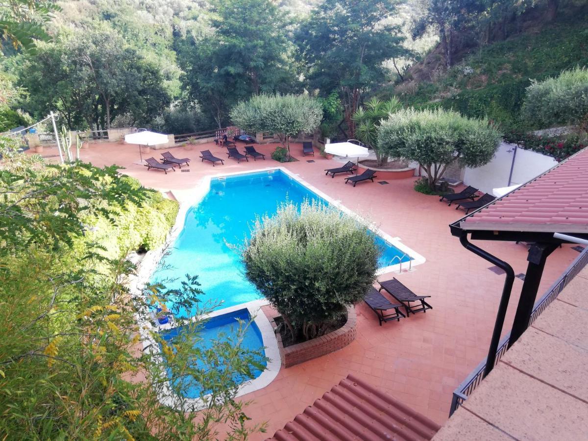 Residenza Mediterranea ザンブローネ エクステリア 写真