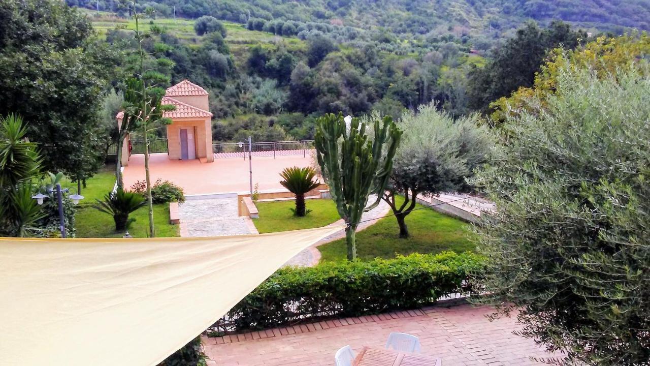 Residenza Mediterranea ザンブローネ エクステリア 写真